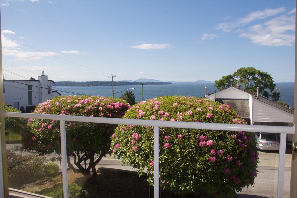 Star Of The Sea Guest House White Rock Exterior photo